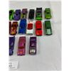 Image 3 : Nice Tray Lot Of Hot Wheels