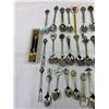 Image 2 : Tray Of Vintage Collector Spoons