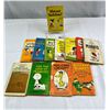 Image 1 : 12 Vintage Charley Brown Peanuts Cartoon Novel Books