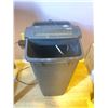 Image 1 : CaseMate Shredder & Bin