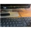 Image 2 : HP W2007 monitor, keyboard and 3 mouse