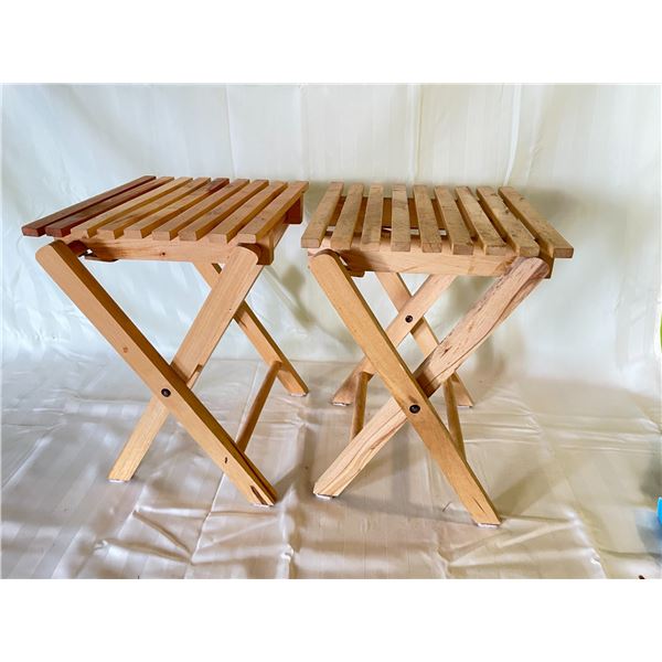 2 folding wood stands