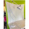 Image 1 : Floor Lamp
