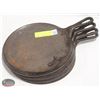 Image 1 : FIVE 8" LODGE CAST IRON ROTI SKILLETS