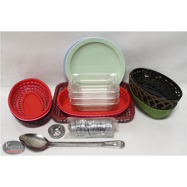 BOX OF ASSORTED PLASTIC SERVING BASKETS, GLASS