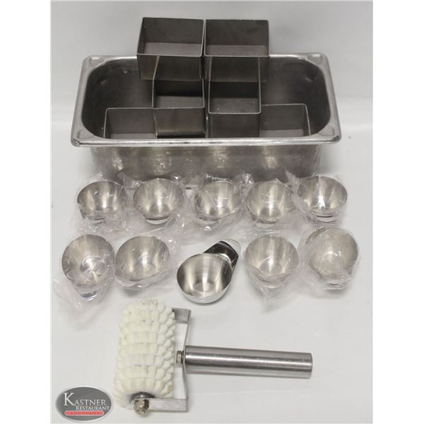 INSERT W/ STAINLESS STEEL SUGAR CADDIES & 2 OZ