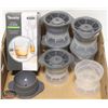 Image 1 : FLAT W/ TOVOLO ICE MOLDS - 2 NEW, 6 USED
