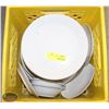 Image 1 : CRATE OF ASSORTED DISHWARES & PLATES