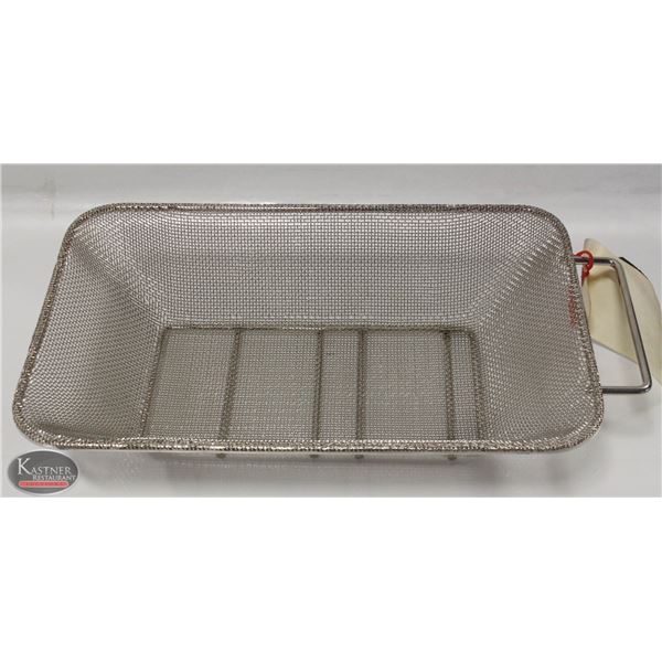 WELLBUILT KITCHEN CARE 15" X 9" X 3" HD WIRE CRUMB