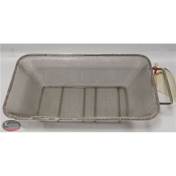 WELLBUILT KITCHEN CARE 15" X 9" X 3" HD WIRE CRUMB