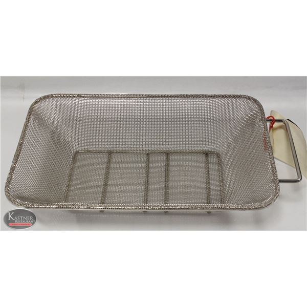 WELLBUILT KITCHEN CARE 15" X 9" X 3" HD WIRE CRUMB