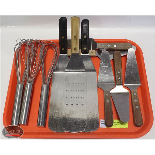 TRAY W/ 8 LIFTERS, TURNERS, & THREE 12" WHIPS