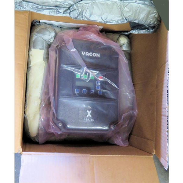 New Vacon X Series VFD Variable Speed AC Drive 135X9257 in Box