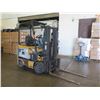 Image 2 : CAT EC25K Electric Forklift with Charger, Runs & Lifts (See Video)