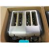 Image 8 : Qty 3 Cuisinart RBT-450 Series Classic 4-Slice Toasters in Box