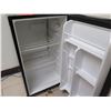 Image 2 : GE SFR03BSAPBB Mini Refrigerator SFR03BSAPBB