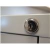 Image 2 : Metal 4-Drawer File Cabinet