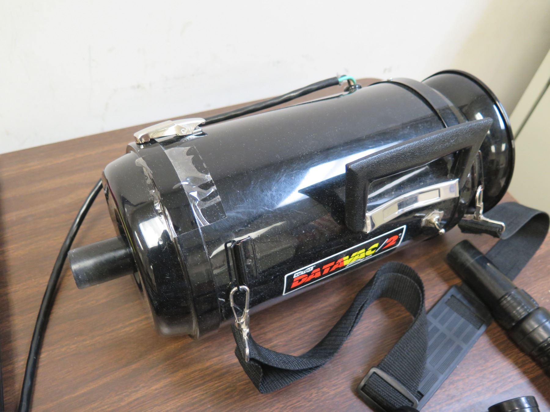 Metro DataVac/2 Anti-Static Canister Handheld Vacuum MDV-2 w ...
