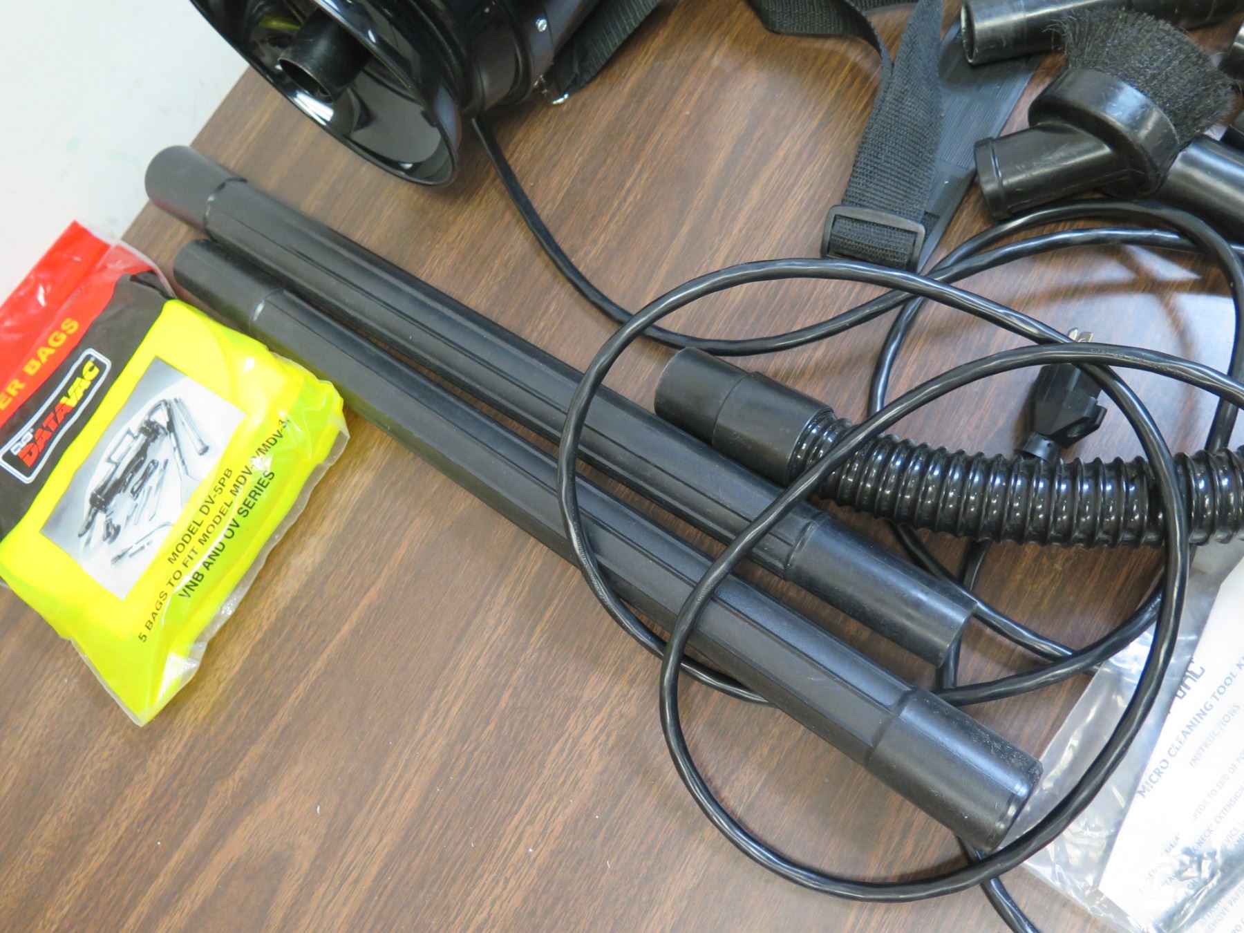 Metro DataVac/2 Anti-Static Canister Handheld Vacuum MDV-2 w ...