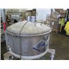 Image 2 : Pfening Metal Bowl w/ Lid & System