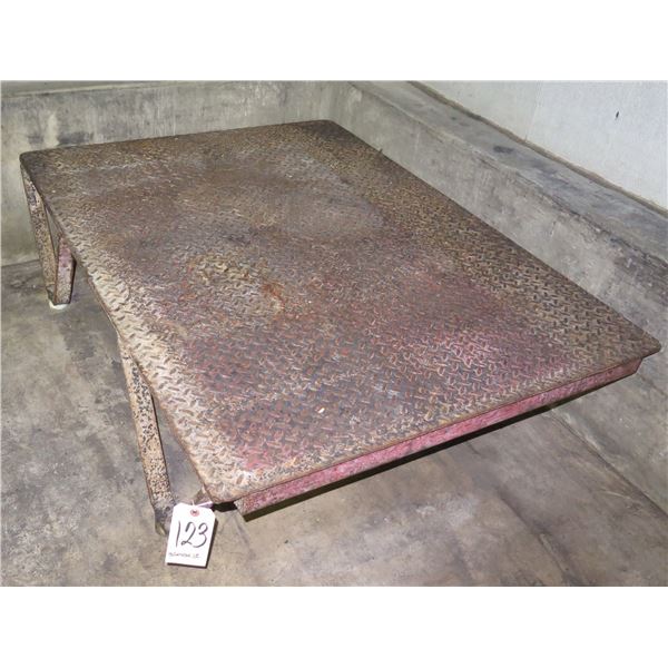 Low Metal Diamond Plate Table 36" x 48" x 12"H