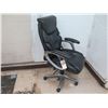 Image 2 : Black Executive Rolling Office Arm Chair