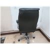 Image 3 : Black Executive Rolling Office Arm Chair