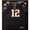Image 2 : TOM BRADY SIGNED NEW ENGLAND PATRIOTS JERSEY (MOUNTED MEMORIES COA)