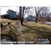 Image 1 : 2 BEDROOM ON 1 PLUS ACRES / NEW CASTLE PA