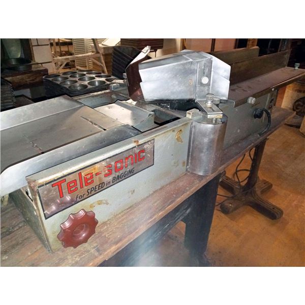 TELE-SONIC BAGGING MACHINE