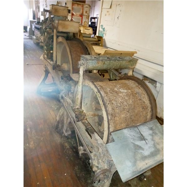 VINTAGE BREAD MOLDER / 3 PHASE