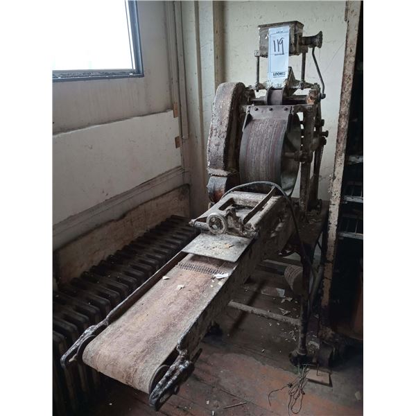 DOUGH ROLLER/CUTTER (RUNS AND FUNCTIONS)