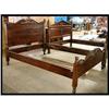 Image 1 : ANTIQUE VICTORIAN ESTATE WALNUT QUEEN BED #1576005