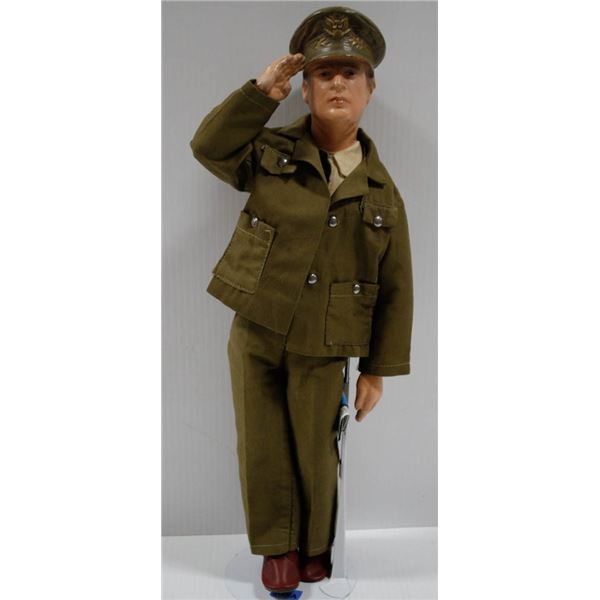 1940'S GENERAL MACARTHUR COMPOSITE MILITARY DOLL