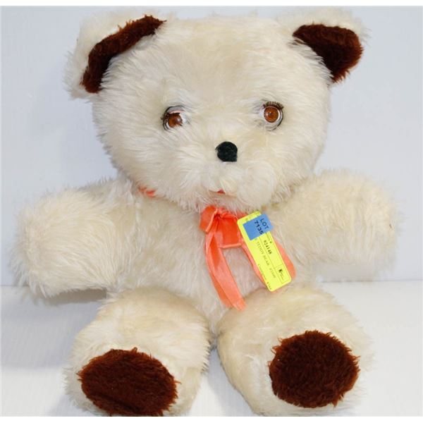 SLEEPY EYE TEDDY BEAR.  #3509