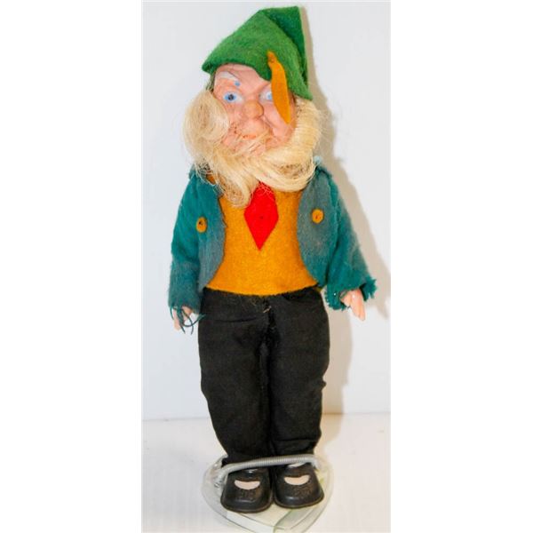 VINTAGE GNOME.  #2908