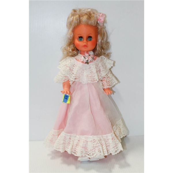 1980 REGAL COLLECTION DOLL.  #5216
