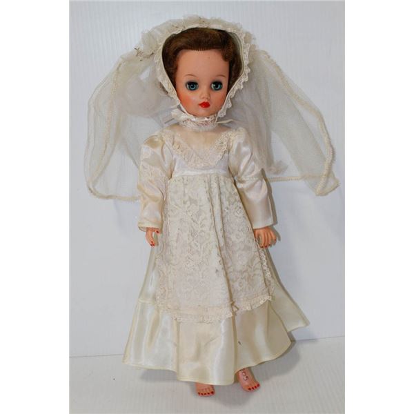 1959 DEE CEE "BRIDE" DOLL.  #5205