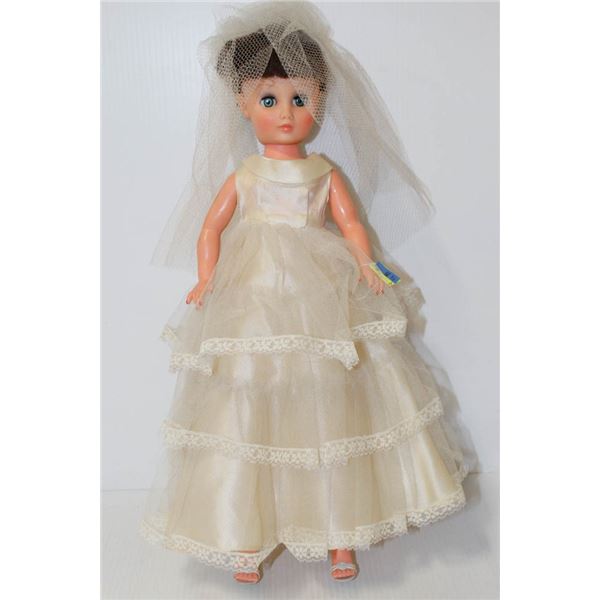 20" BRIDE DOLL 14R.  #5207