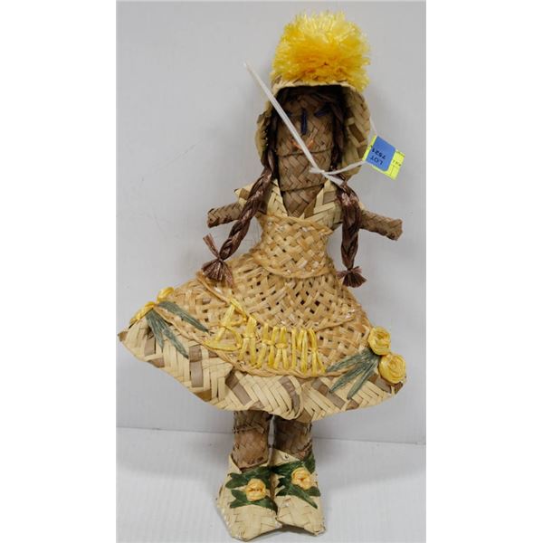 "STRAW LADY MEXICO" DOLL.  #905