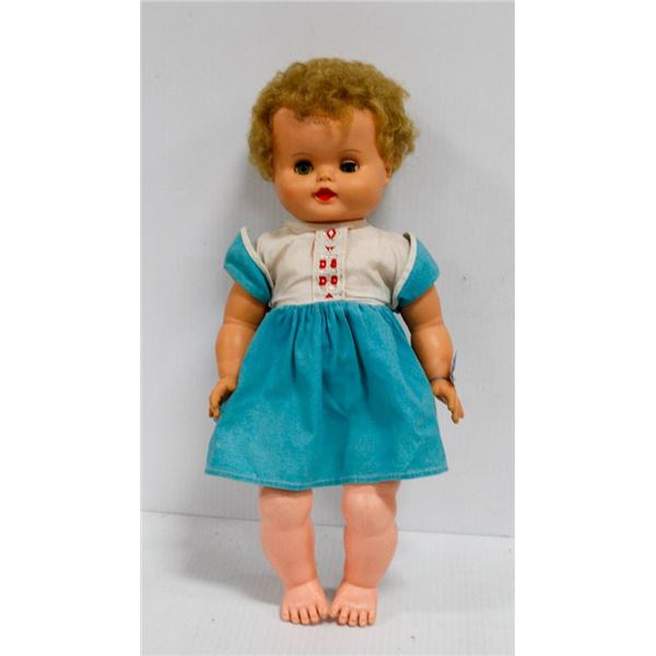 1960 RELIABLE DOLL W/ SHORT HAIR & WHITE/ BLUE DRESS