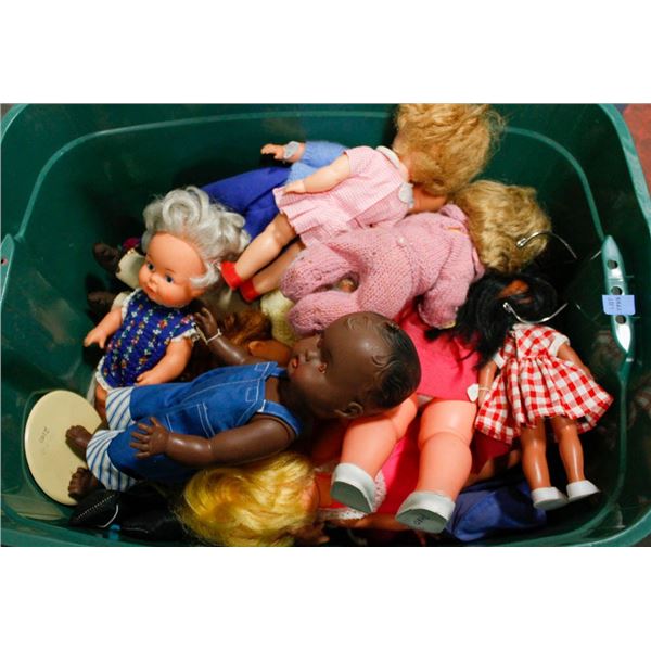 TOTE OF ASSORTED VINTAGE DOLLS