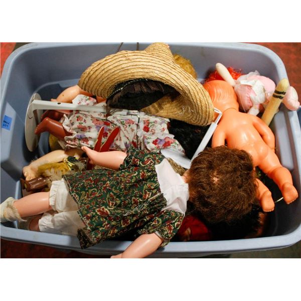 TOTE OF ASSORTED DOLL PARTS, ACCESSORIES, STANDS & COMPLETE DOLLS