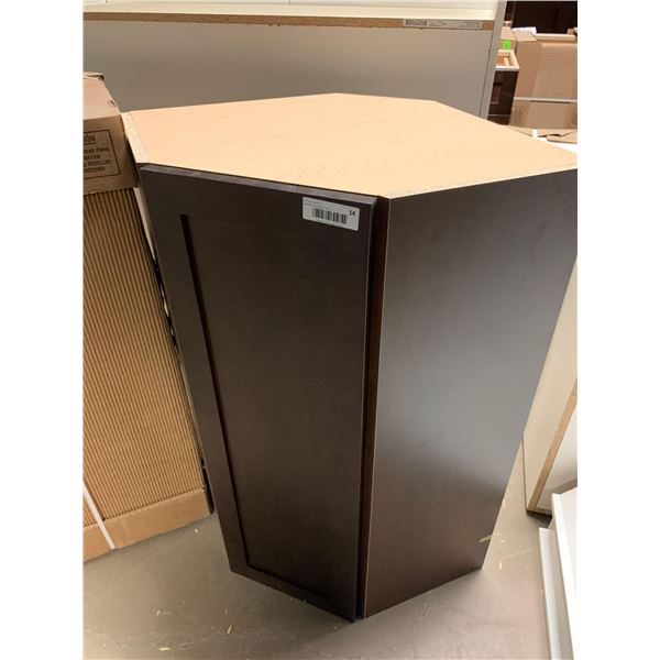 Salem CappuccinoÂ corner upper 21W x 36H RH