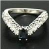Image 5 : 18k White Gold 1.64 ctw Oval Sapphire Solitaire Round Diamond Chevron V Band Rin