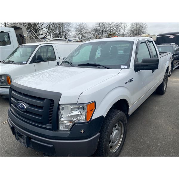 2012 FORD F-150 XL SUPER DUTY, 4DR EXT CAB PU, WHITE, VIN # 1FTEX1EM0CFC14118