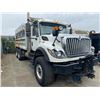 Image 2 : 2009 INTERNATIONAL WORKSTAR 7600 SBA 6X4, DUMP TRUCK, WHITE, VIN # 1HTWYAHT79J107175