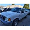 Image 1 : 2005 FORD RANGER, 2DR EXT CAB PU, WHITE, VIN # 1FTZR44U25PA90672