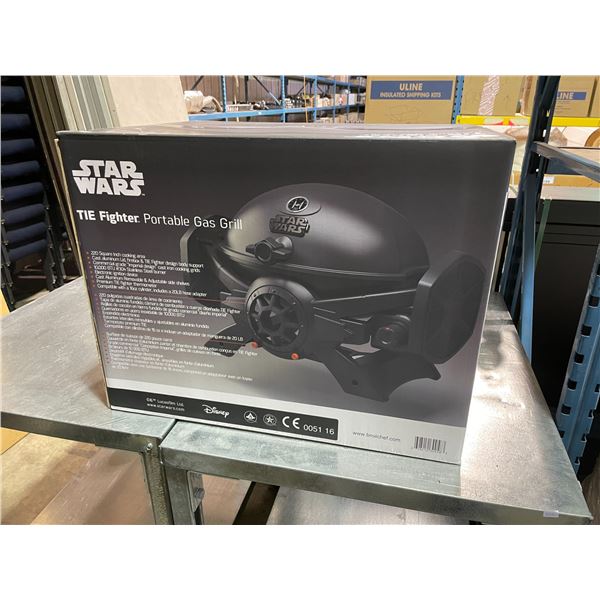 STAR WARS TIE FIGHTER DESIGN 220 SQUARE INCH COOKING SURFACE 10,000 BTU PROPANE PORTABLE GAS GRILL