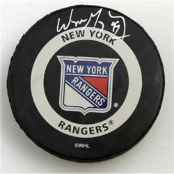 Wayne Gretzky Signed Hockey Puck. Wayne Gretzky
